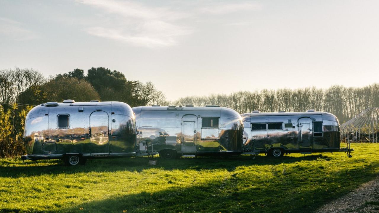 Silver Airstream Glamping & Rental Чичестер Экстерьер фото