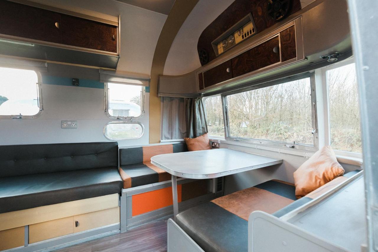Silver Airstream Glamping & Rental Чичестер Экстерьер фото