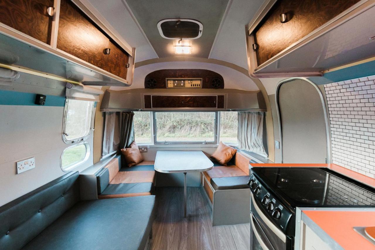 Silver Airstream Glamping & Rental Чичестер Экстерьер фото